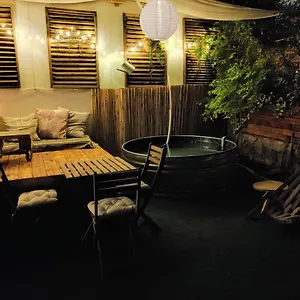  דירה A Secret Oasis