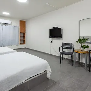 ホステル Little Hostel-5 Min Walk To The, エイラート